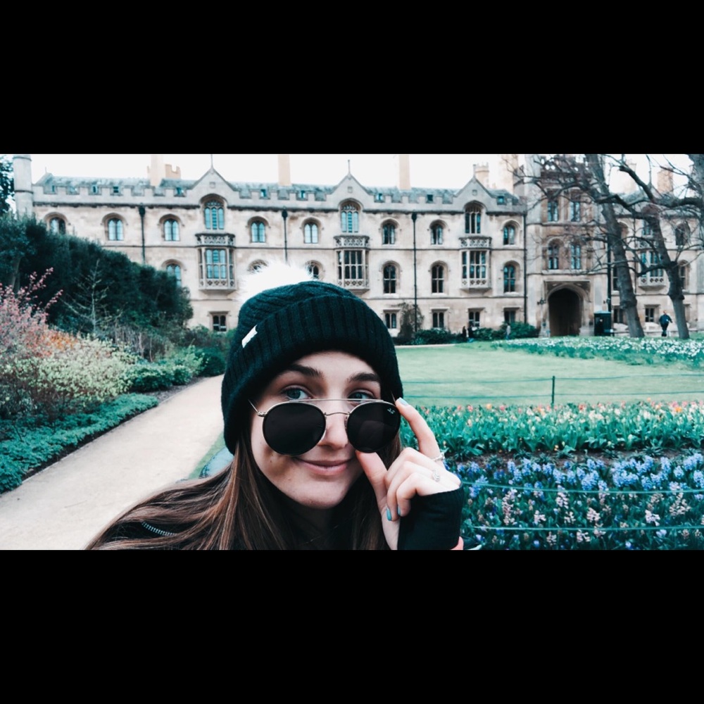 Meet your Posher, Sadie